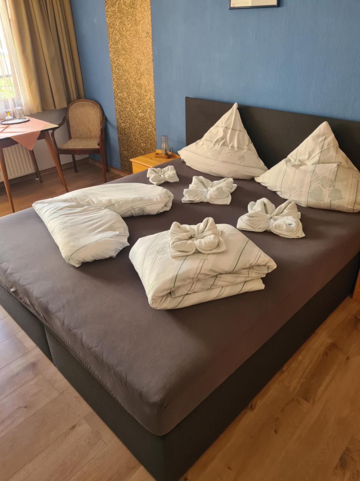 Zum Feti Pension Und Restaurant Rüdesheim am Rhein Dış mekan fotoğraf